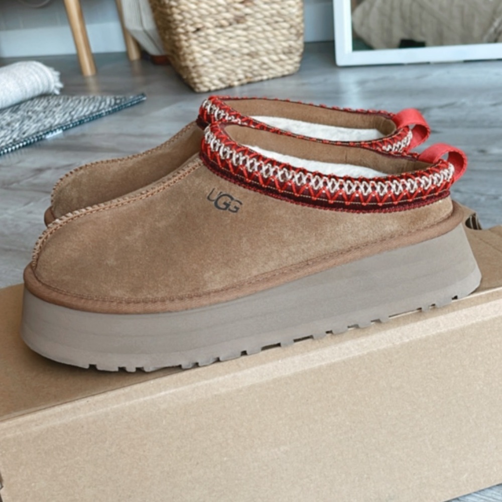 UGG Tazz slipper NEW